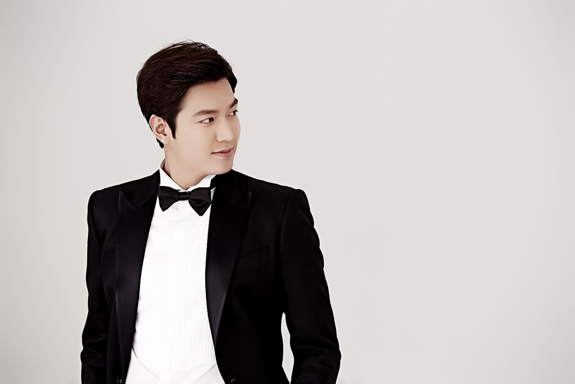 Ши ха. Сон сан-ын. Пак ши ху 2020. Yoon shi yoon 2023. Си ван актер.