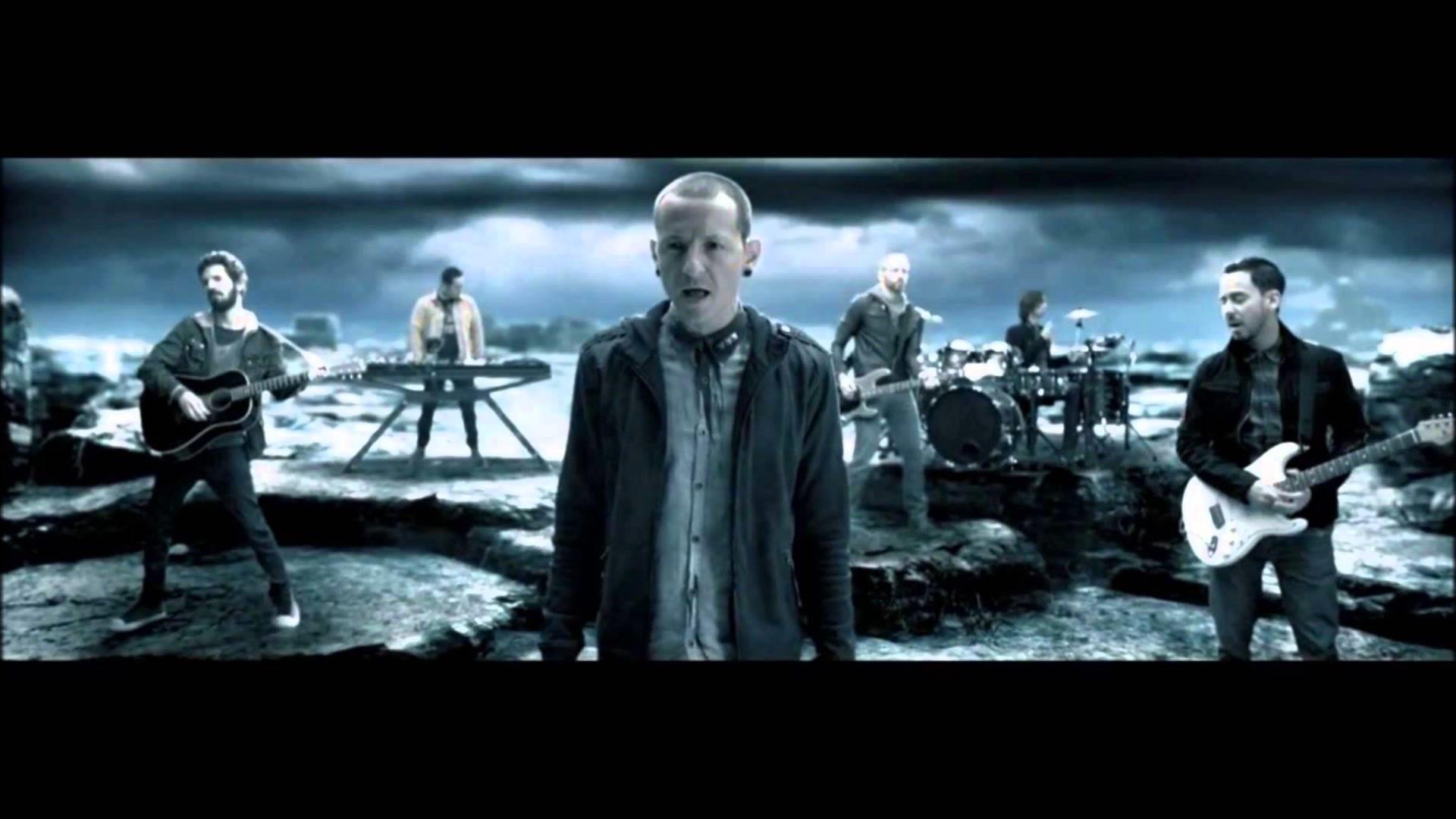 Linkin video. Linkin park кадры из клипа. Linkin video. Linkin park lost клип. Майк шинода new divide.
