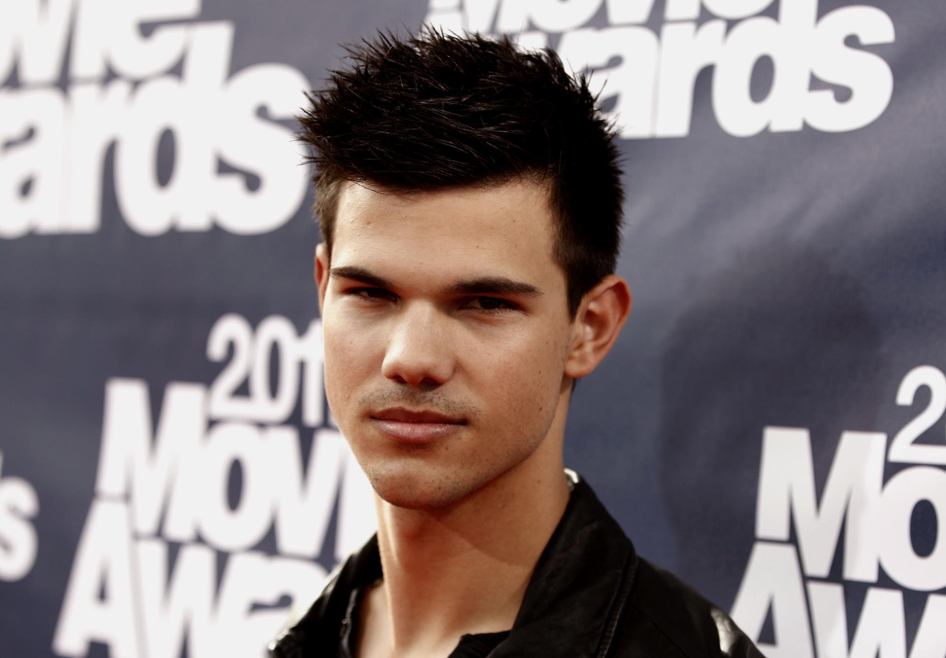 Do You Like Taylor Lautner? 