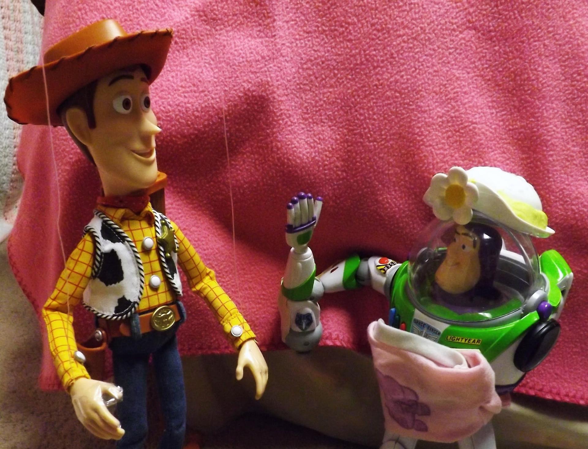 Get awesome Toy Story HD images in each new Chrome tab! 